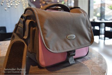 【相機包開箱文】肩揹提單眼相機包開箱文&使用心得║多功能的內袋║兼具休閒包用途