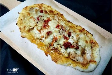 [麵糰食譜] 揉麵糰做手工披薩，就是這麼簡單!(恭喜本文榮登YAHOO首頁吃喝玩樂版精選文)