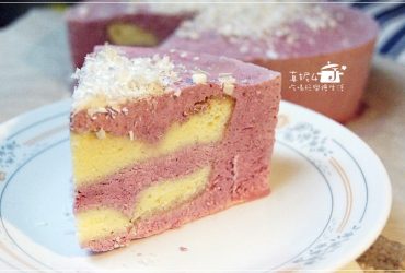 烘焙筆記│莓果冰淇淋夾心蛋糕&義大利臘腸白醬麵。鹹甜都好運用的廚房新寵-鐵塔牌馬斯卡彭旗艦鮮奶油