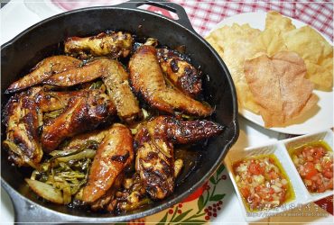 烹飪筆記│普羅旺斯烤雞翅佐蕃茄橄欖油醋莎莎醬，錢花的少 份量吃的多 這才叫有省錢。豆油伯無糖金桂醬油花香風味好