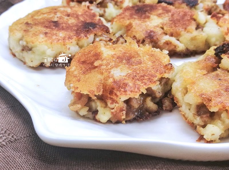 烹飪筆記│ 不會油膩的咖哩薯餅，能當主餐也能當點心的料理