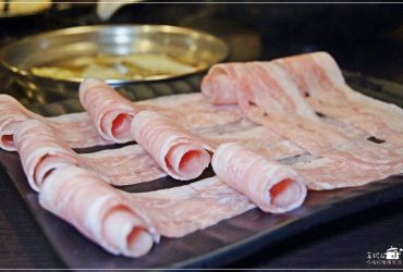 【新店安民街火鍋】鑫鮮涮涮鍋，點個人鍋、送霜淇淋和冷飲吃到飽