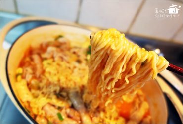韓國料理│ DIY韓國部隊鍋(YAHOO首頁推播文)，追韓劇也要追省錢有料的好吃秘密~By真妮4廚記