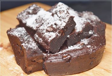 烘焙筆記│布朗尼蛋糕，用2分鐘實作影片幫你省點心開銷~ (附實作影片)