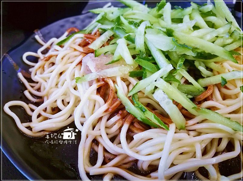 文山木新路涼麵│周莊涼麵，加量不加價，政大學生最愛!$100元涼麵套餐賣完就休息了