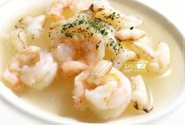 烹飪筆記│白玉海鮮湯，沒時間熬高湯怎麼辦?真妮4有史雲生雞湯偷吃步!
