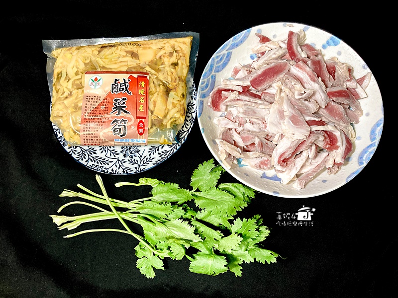 鹹菜筍炒肉片